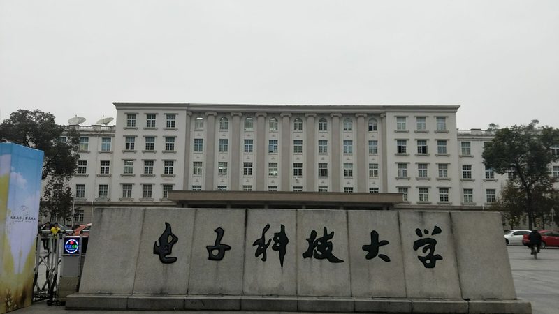 电子配件批发价格通常由以下几个部分构成：