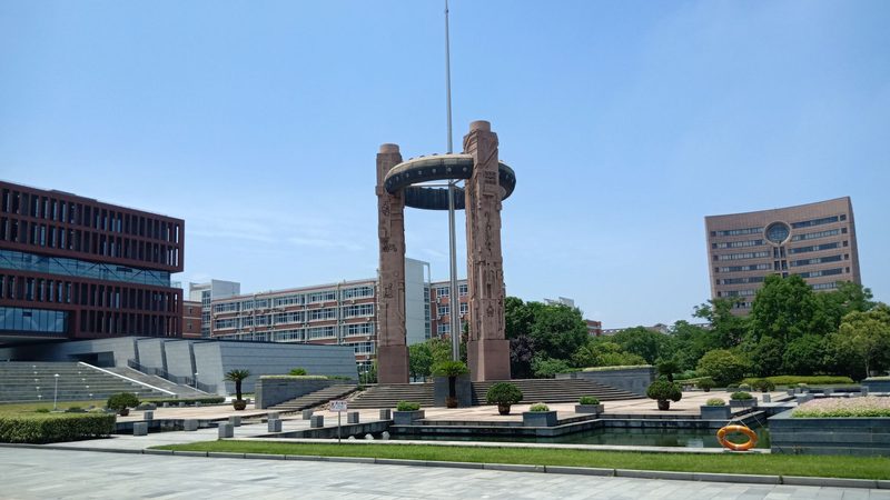 电子产品设计：价格构成解析与影响因素**